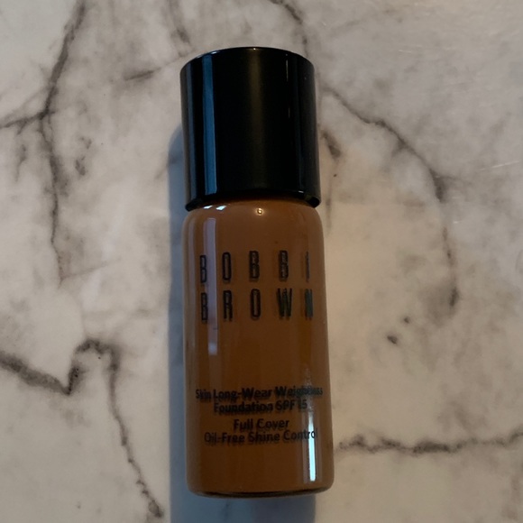 Bobbi Brown Skin Long-Wear Weightless Foundation - Picture 4 of 14